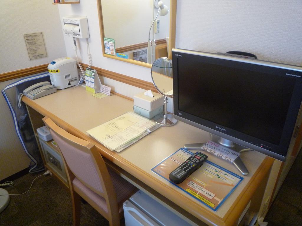 Toyoko Inn Hiroshima-eki Shinkansen-guchi 1 Eksteriør billede